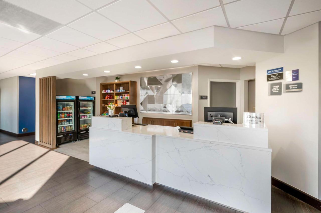Best Western Plus ハリソンバーグ エクステリア 写真