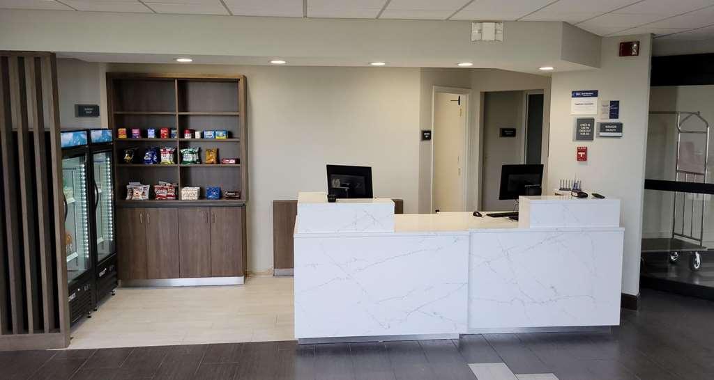 Best Western Plus ハリソンバーグ エクステリア 写真